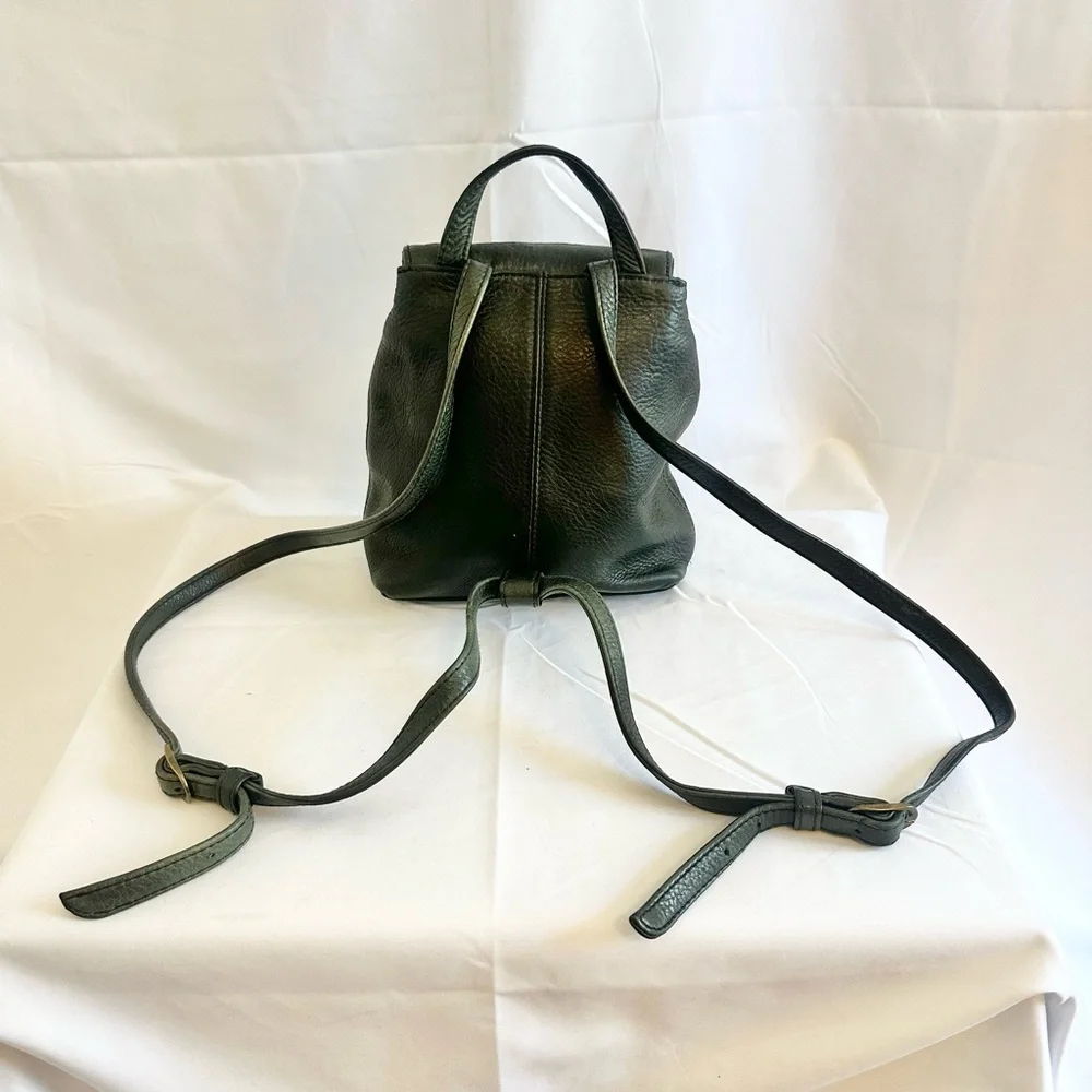 Vintage Nine West Pebbled leather small backpack GREEN - Picture 6 of 15